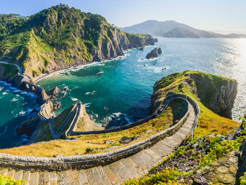 Gaztelugatxe_iStock-2201935507_header